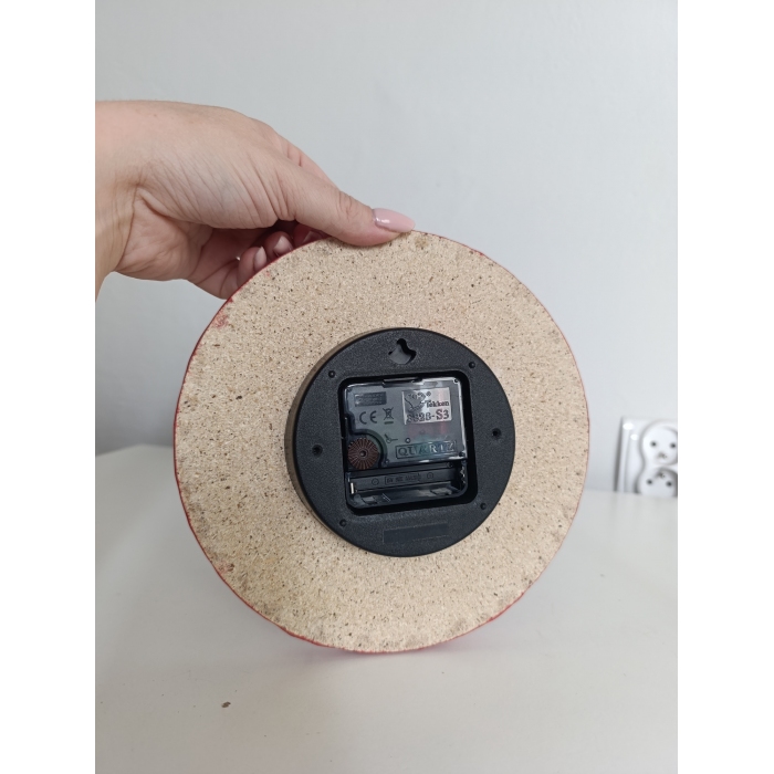 Zegar ścienny z żywicy epoksydowej