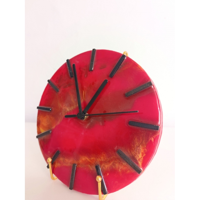 Zegar ścienny z żywicy epoksydowej