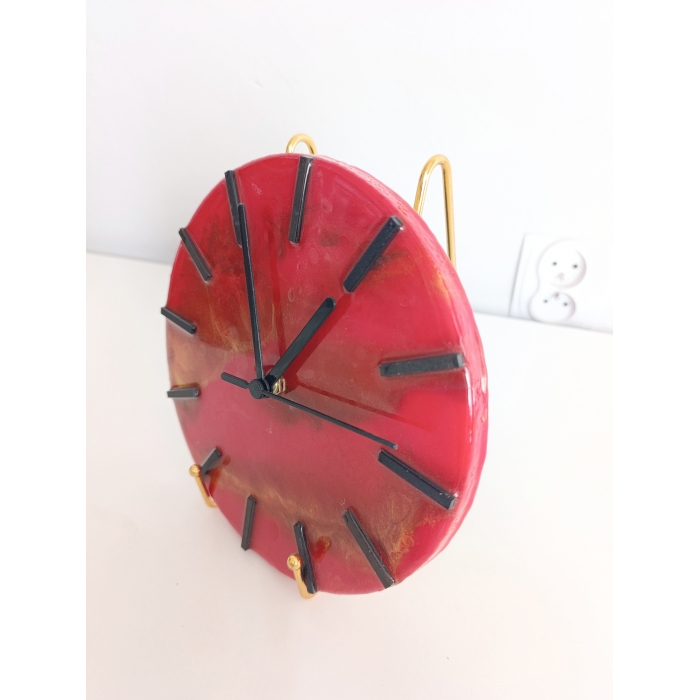 Zegar ścienny z żywicy epoksydowej