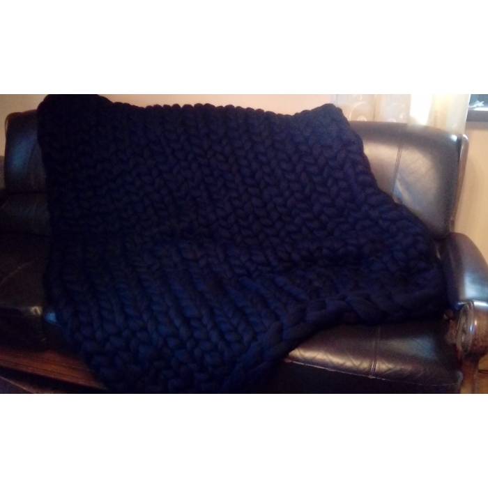 Duży koc z merynosa, czarny