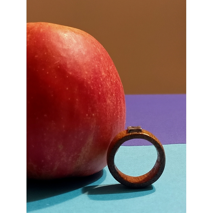 pierścionek trzeci z dębu i srebra