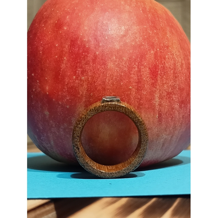 pierścionek trzeci z dębu i srebra