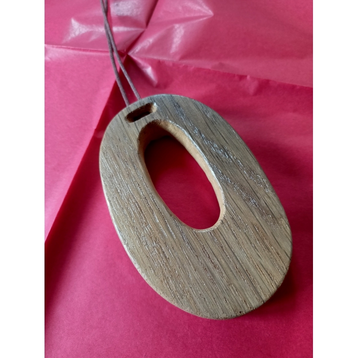 naszyjnik z drewna dębu dziupla druga