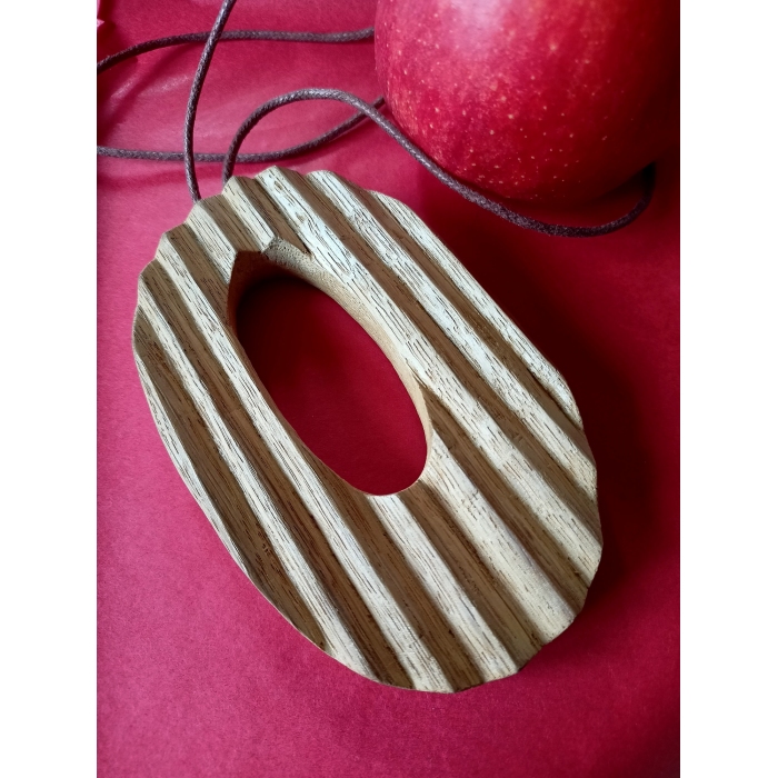 naszyjnik z drewna dębu dziupla druga