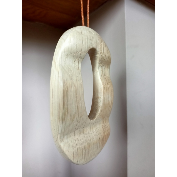 naszyjnik z drewna dębu dziupla czwarta