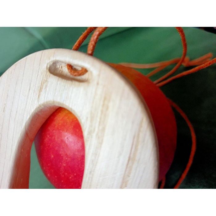 naszyjnik z drewna dębu dziupla czwarta