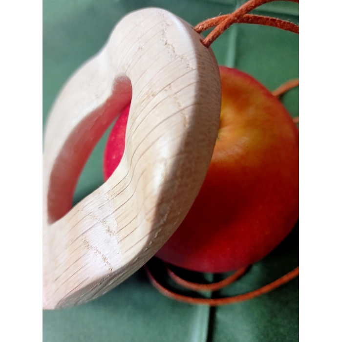 naszyjnik z drewna dębu dziupla czwarta