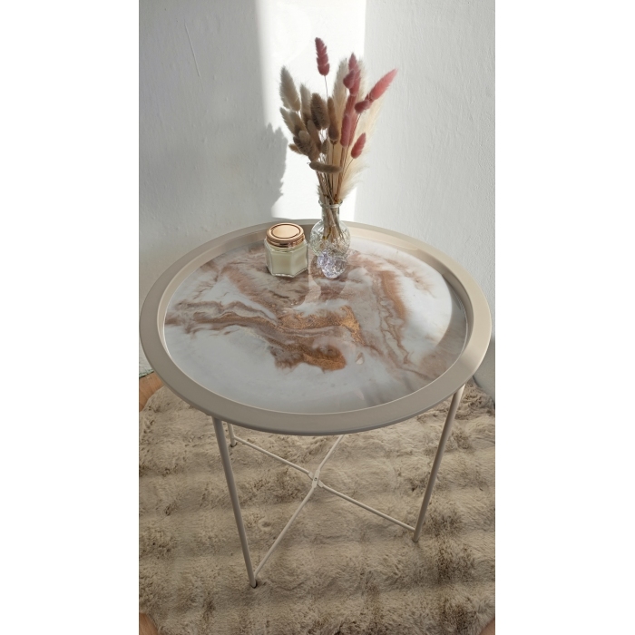 Okrągły stolik kawowy z żywicy epoksydowej efekt marmuru