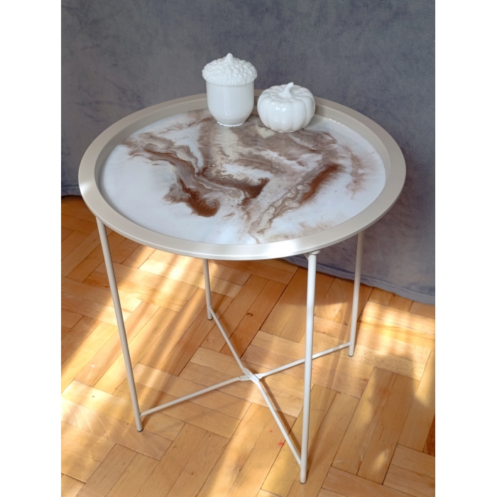 Okrągły stolik kawowy z żywicy epoksydowej efekt marmuru