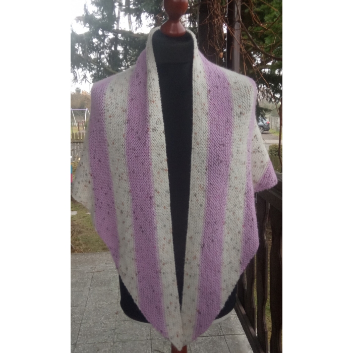 Chusta na drutach różowo kremowa