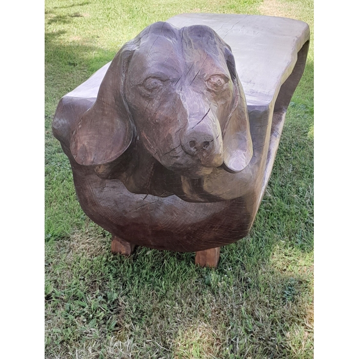 Stolik kawowy rzeźbiony 