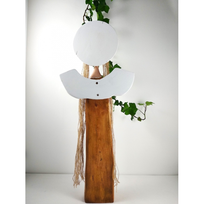 Anioł „Spokój” - zamknięty w drewnie oddech natury.