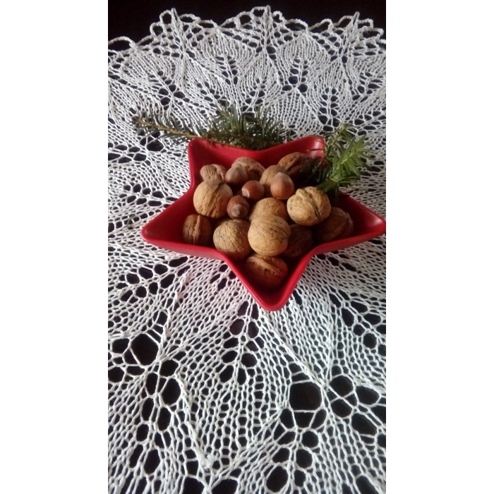 Obrus na drutach, biały