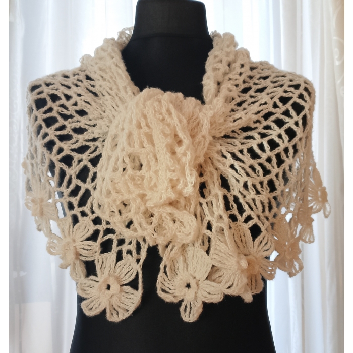 Szal mgiełka z kwiatami