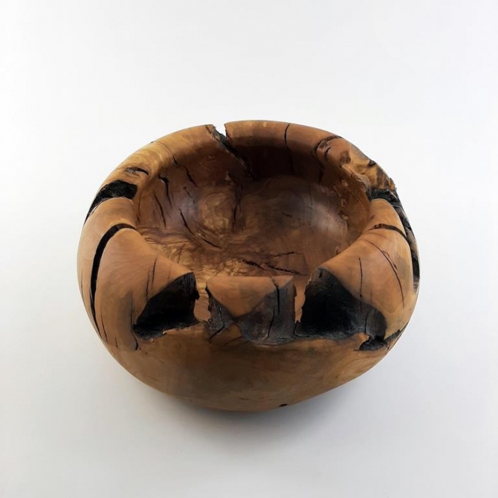 Unikatowa misa z korzenia jabłoni – Serce Jabłoni