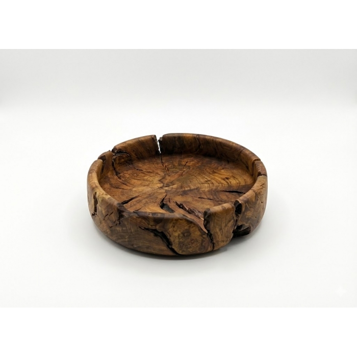Patera z korzenia jabłoni – drewniane rękodzieło na stół