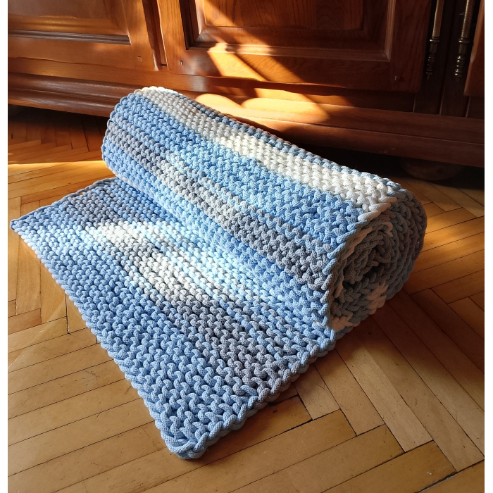 Chodnik ze sznurka, na drutach