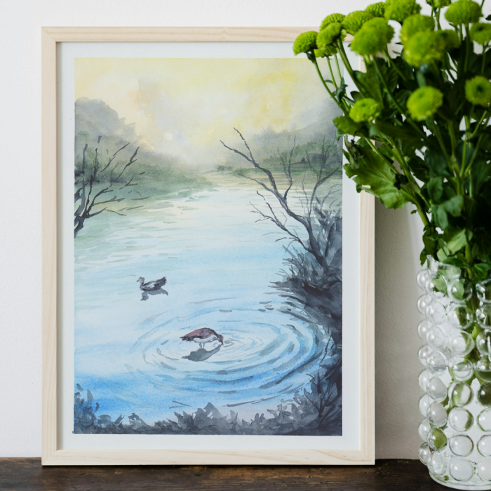 Mglisty poranek nad jeziorem