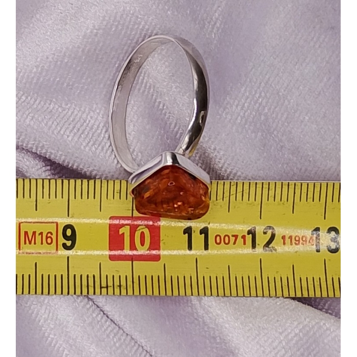 Pierścionek Srebro i Bursztyn roz.24