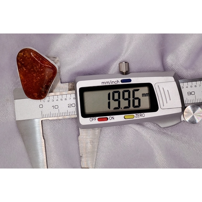 Pierścionek Srebro i Bursztyn roz.23