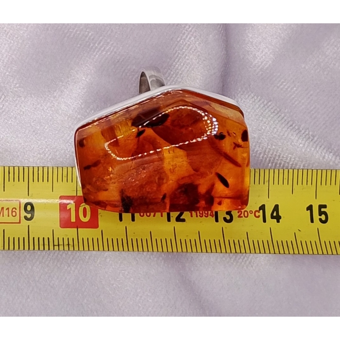 Pierścionek Srebro i Bursztyn roz.24