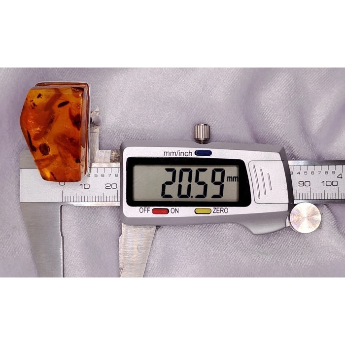 Pierścionek Srebro i Bursztyn roz.24