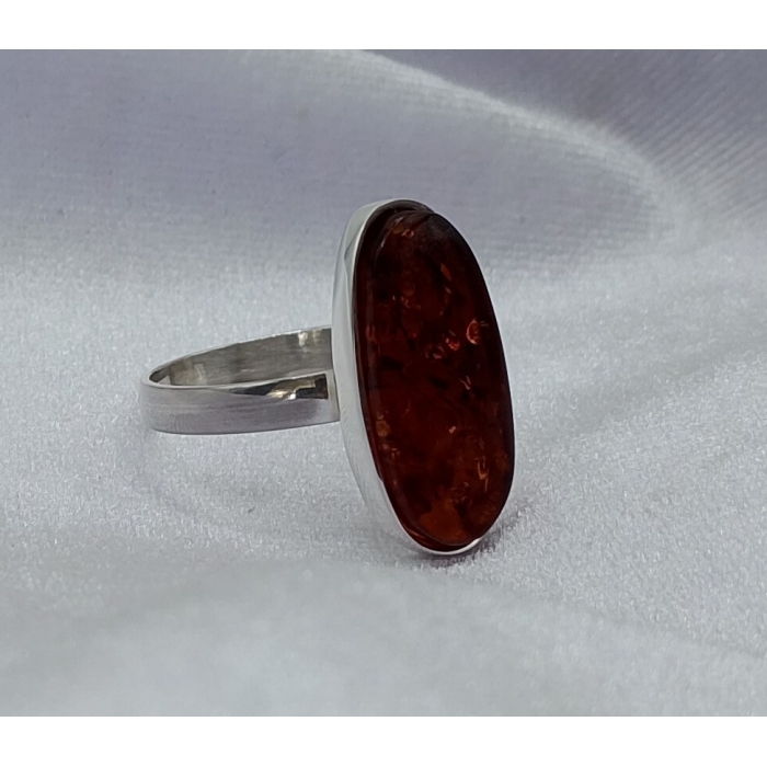 Pierścionek Srebro i Bursztyn roz.21