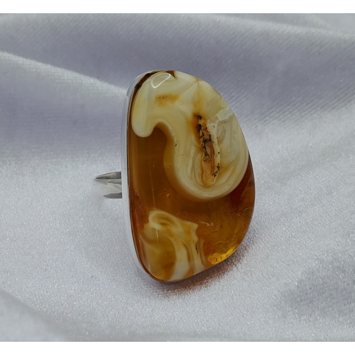 Pierścionek Srebro i Bursztyn roz.28