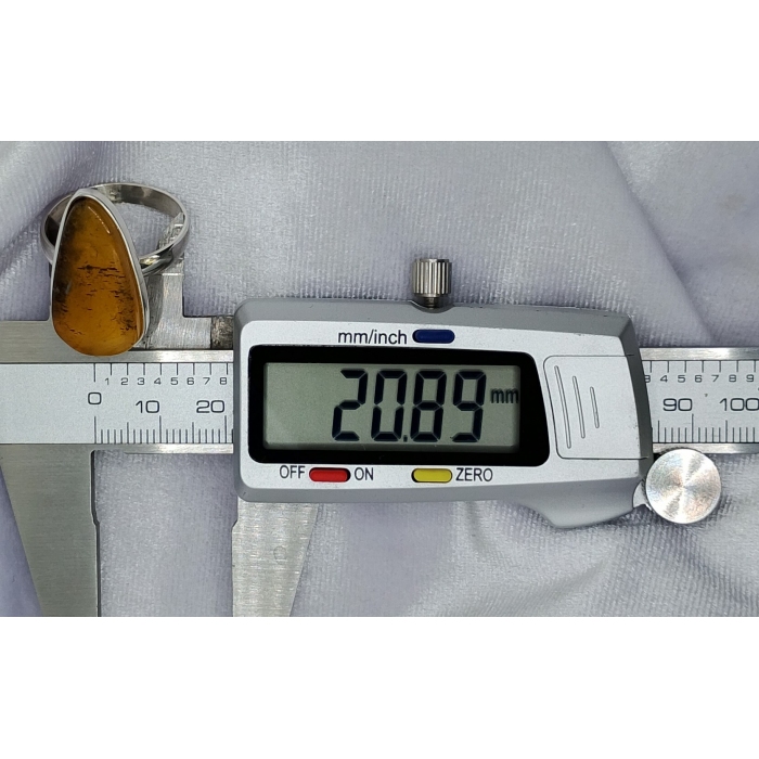 Pierścionek Srebro i Bursztyn roz.25