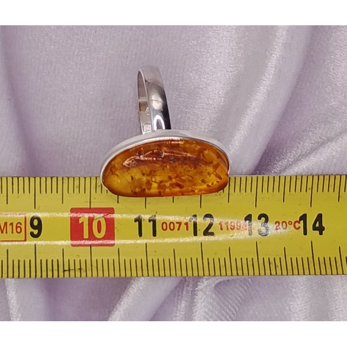 Pierścionek Srebro i Bursztyn roz.25