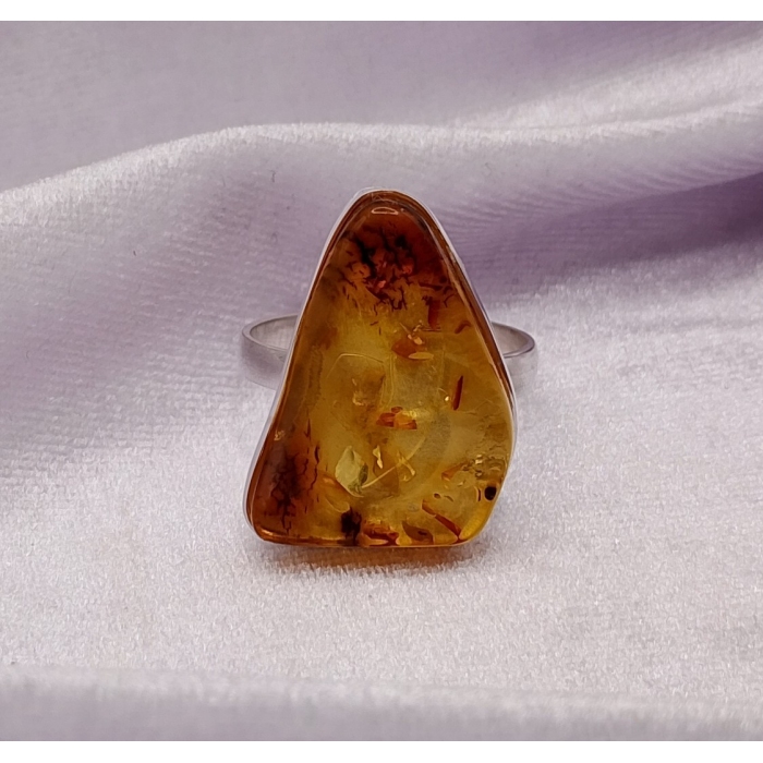 Pierścionek Srebro i Bursztyn roz.26