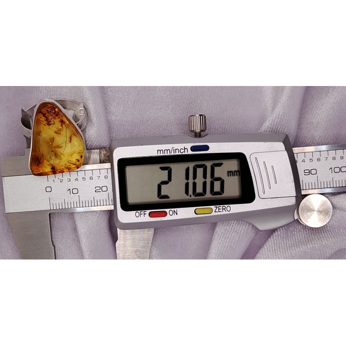 Pierścionek Srebro i Bursztyn roz.26