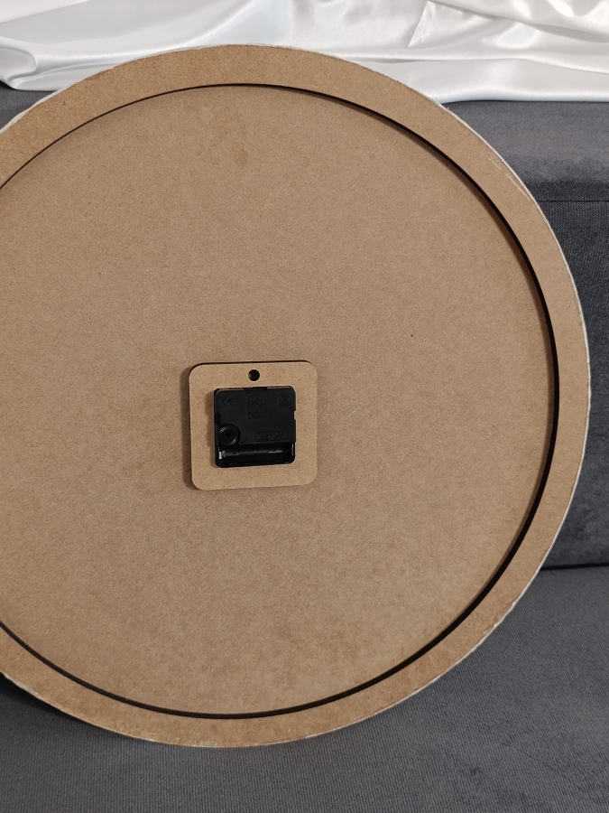 Duży zegar ścienny z żywicy epoksydowej 50 cm