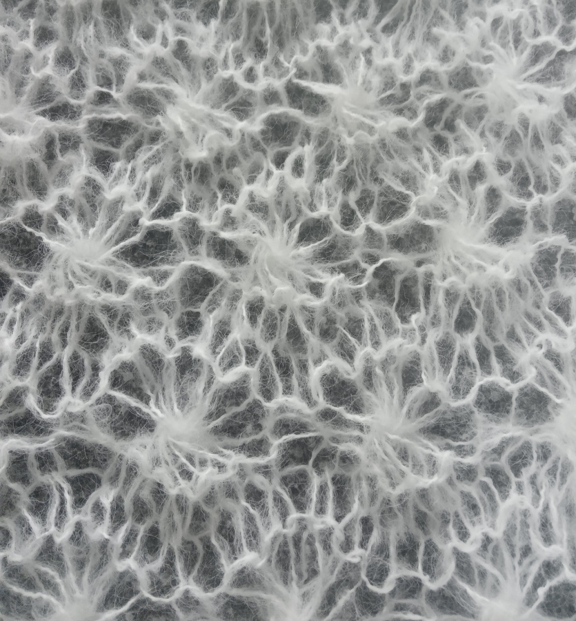 Biały szal z alpaką