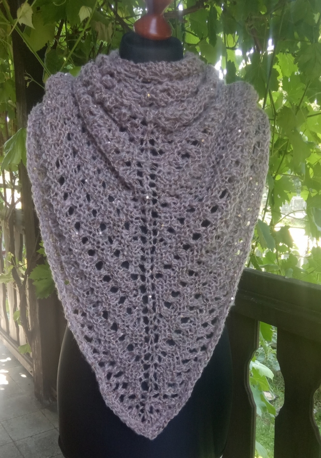 Moherowa chusta ze złotą nitką