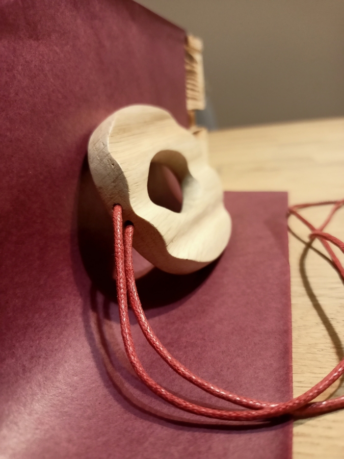 naszyjnik z drewna dębu dziupla pierwsza