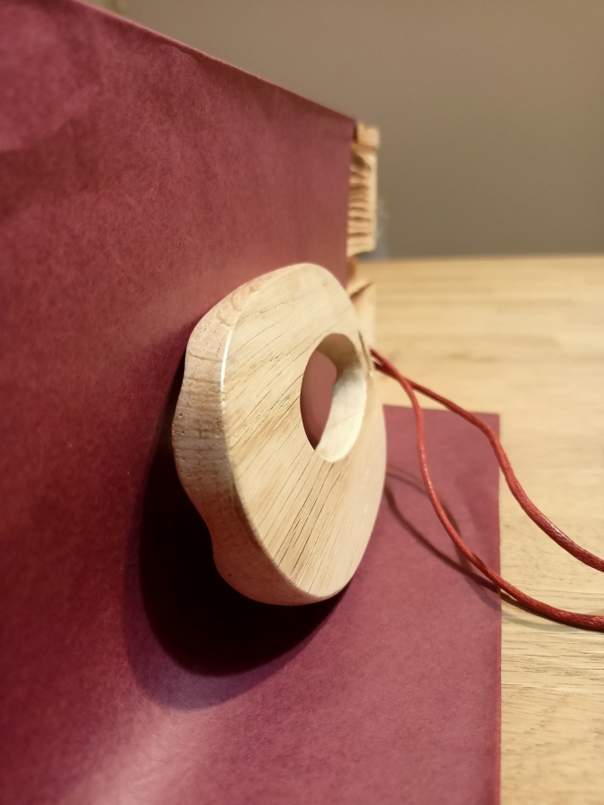 naszyjnik z drewna dębu dziupla pierwsza