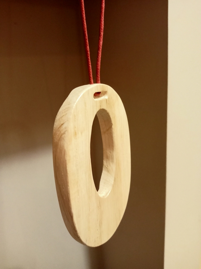 naszyjnik z drewna dębu dziupla pierwsza