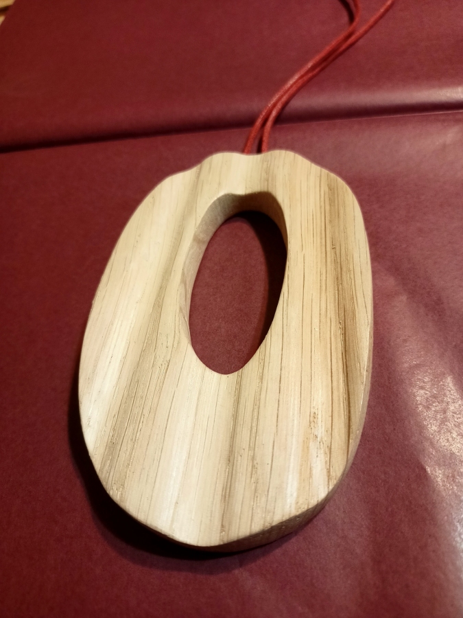 naszyjnik z drewna dębu dziupla pierwsza
