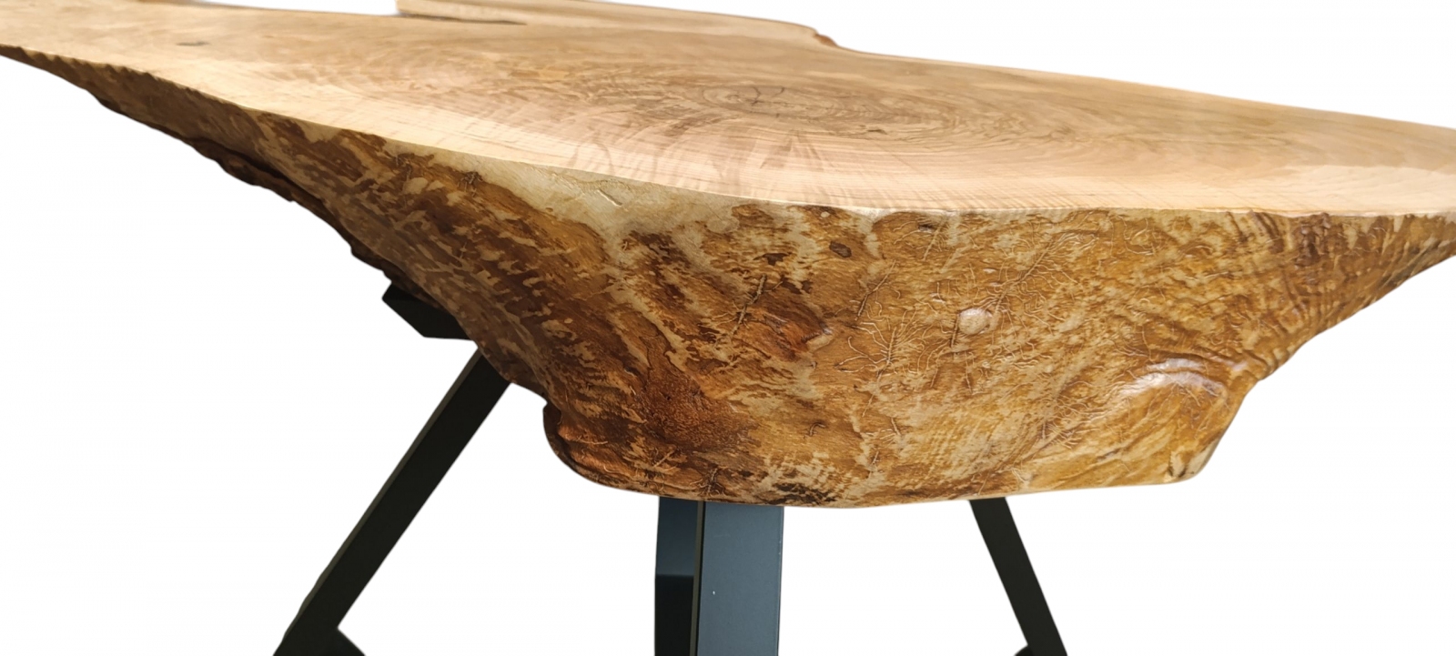 Stolik z litego drewna