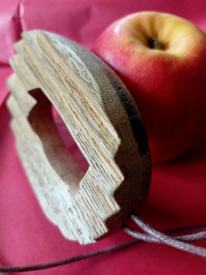 naszyjnik z drewna dębu dziupla druga