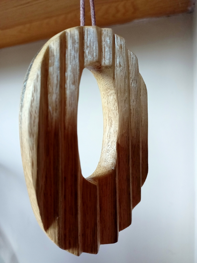 naszyjnik z drewna dębu dziupla druga