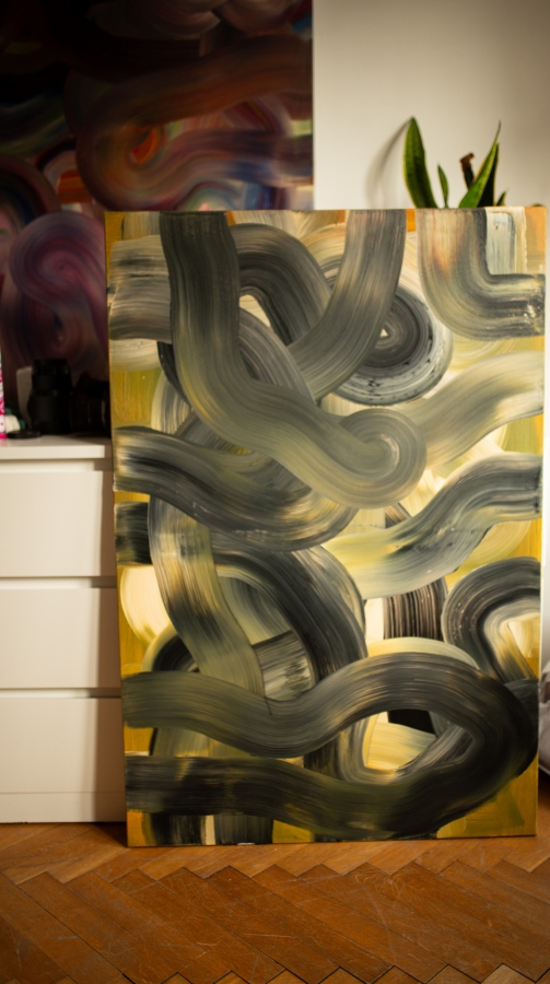 Cienie sosen na piasku