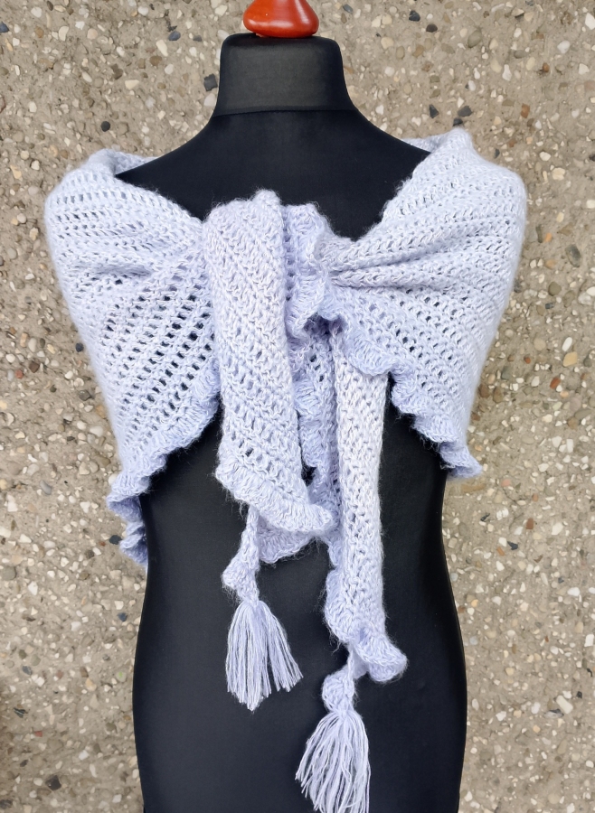 Błękitna chusta z falbanką