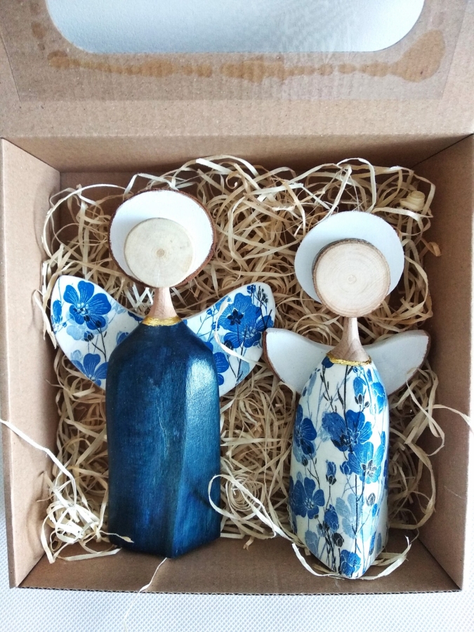  Para dekoracyjnych aniołków.