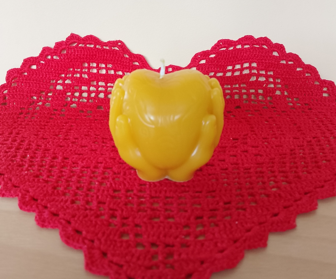 Serce, świeca z wosku pszczelego