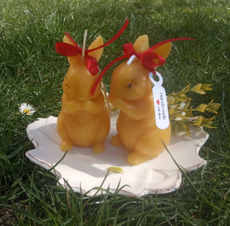 Świeca Zajączek, z wosku pszczelego