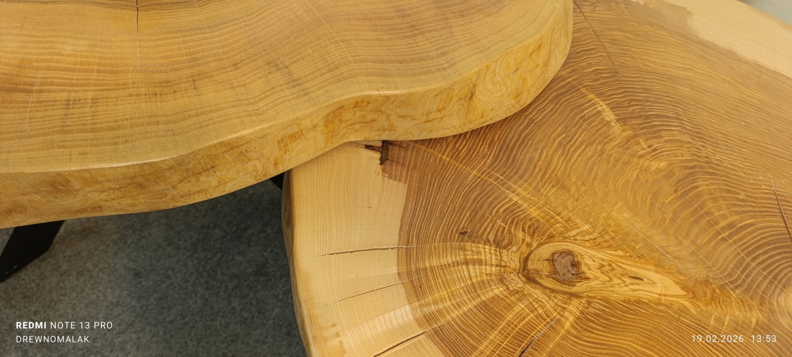 Zestaw 2 stolików kawowych z litego drewna