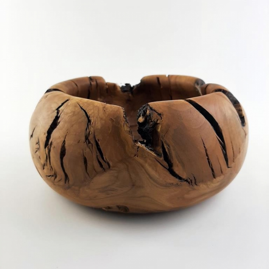 Unikatowa misa z korzenia jabłoni – Serce Jabłoni