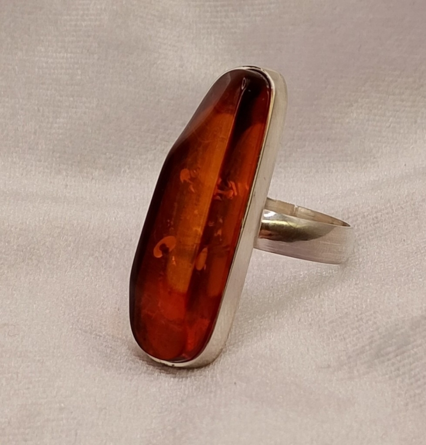 Pierścionek z bursztynem roz./średnica  20/19,03mm